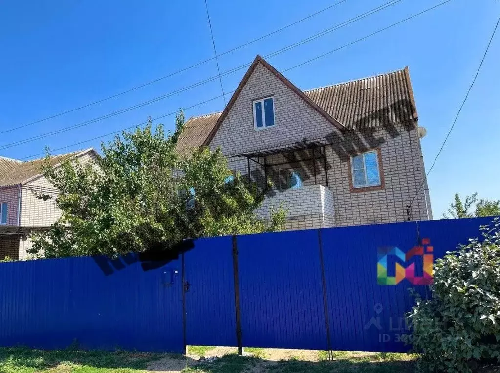 Дом в Калмыкия, Элиста ул. Нефтяников (208 м) - Фото 0