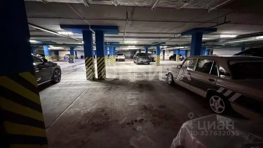 Гараж в Тюменская область, Тюмень ул. Федюнинского, 64к2 (18 м) - Фото 2