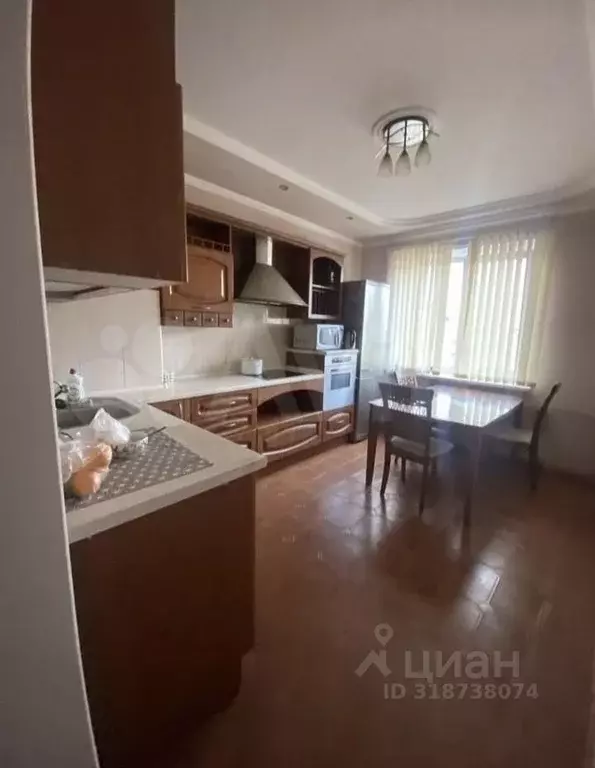 3-к кв. Белгородская область, Старый Оскол Восточный мкр, 10 (64.0 м) - Фото 1