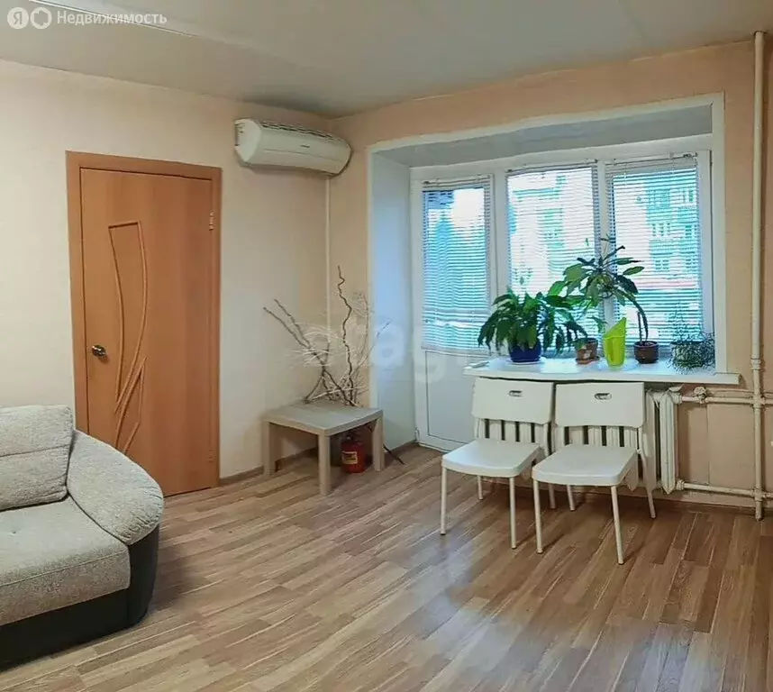 3-комнатная квартира: Брянск, улица Дуки, 4 (43 м) - Фото 2