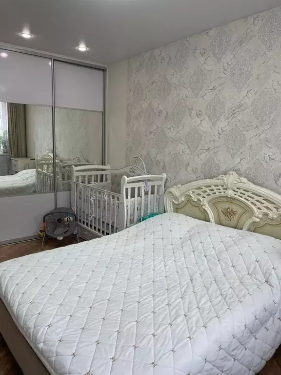 1-к кв. Свердловская область, Екатеринбург ул. Счастливая, 4 (35.1 м) - Фото 1