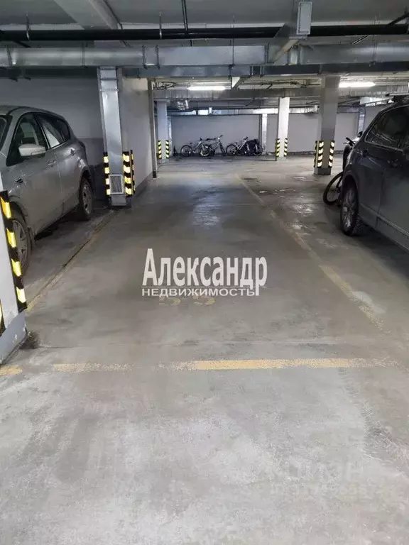 Гараж в Санкт-Петербург ул. Бутлерова, 11к4 (15 м) - Фото 0