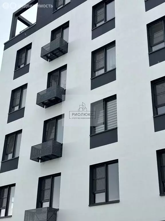 3-комнатная квартира: Магнитогорск, улица Труда, 44к5 (86.9 м) - Фото 1
