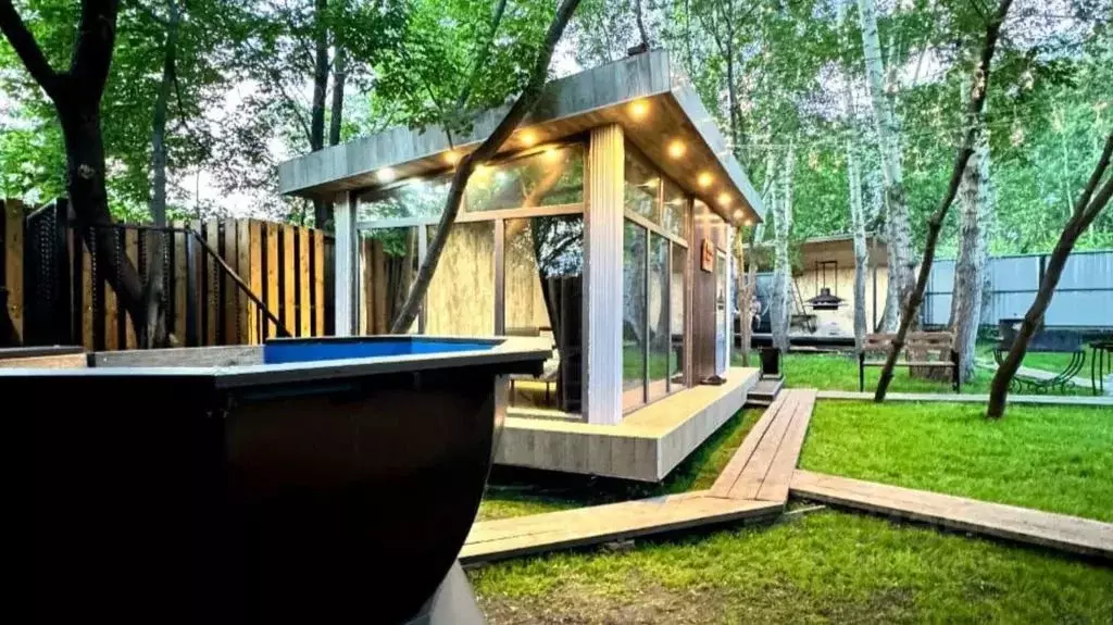 Дом в Кемеровская область, Кемерово ул. Нахимова, 66А (20 м) - Фото 1