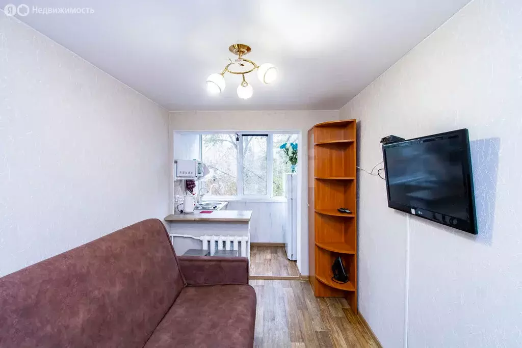 Квартира-студия: Тюмень, улица Мельникайте, 63 (13 м) - Фото 1