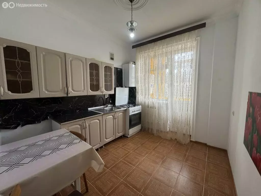 2-комнатная квартира: Дербент, улица Гейдара Алиева, 3к1 (60 м) - Фото 0