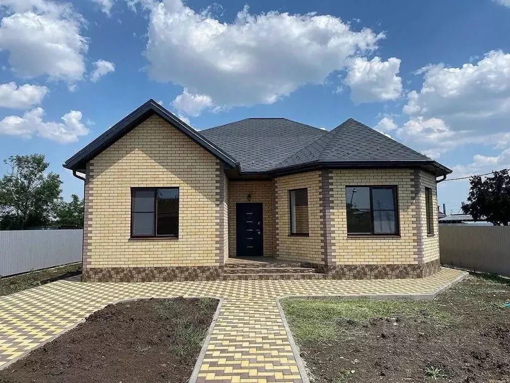 Дом в Ростовская область, Шахты ул. Шевченко (110 м) - Фото 1