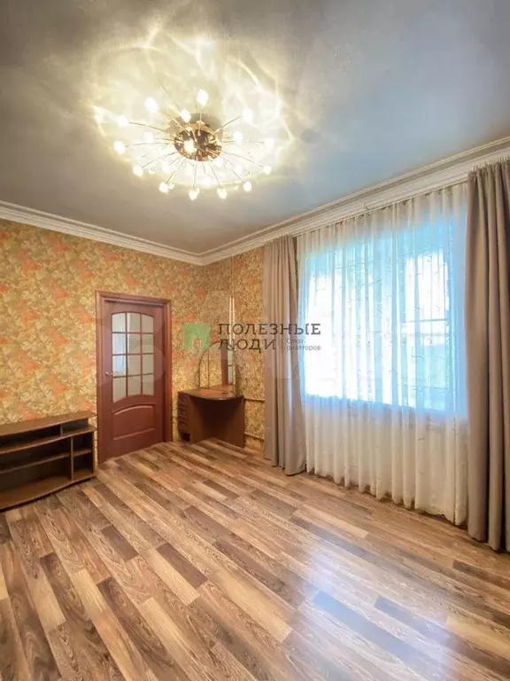 3-к. квартира, 60 м, 1/2 эт. - Фото 1