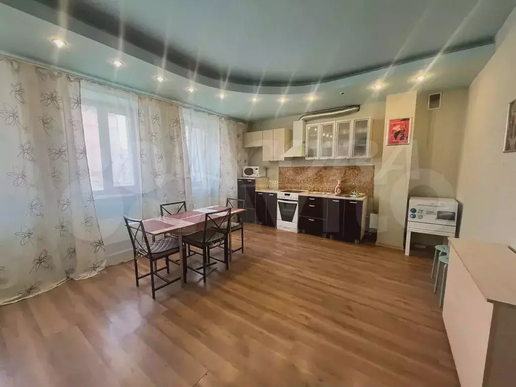 2-к. квартира, 110 м, 3/6 эт. - Фото 0