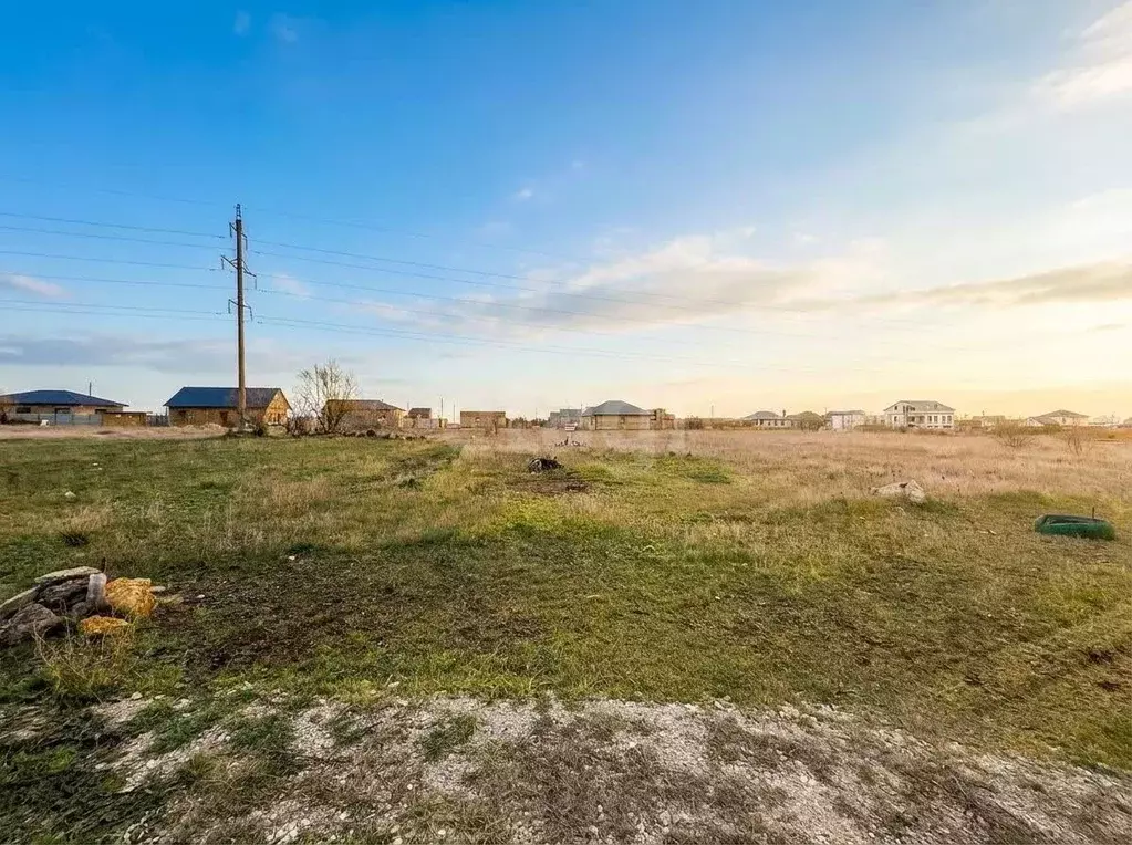 Участок в Крым, Саки ул. Изета Юнусова (6.0 сот.) - Фото 2