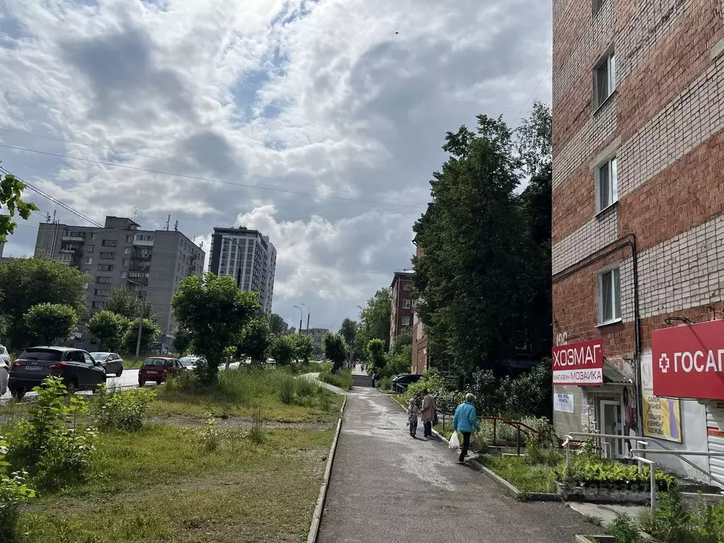 Торговая площадь в Удмуртия, Ижевск ул. Воровского, 126 (120 м) - Фото 1