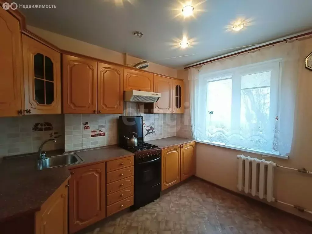 3-комнатная квартира: Саратов, Высокая улица, 10 (56.8 м) - Фото 1