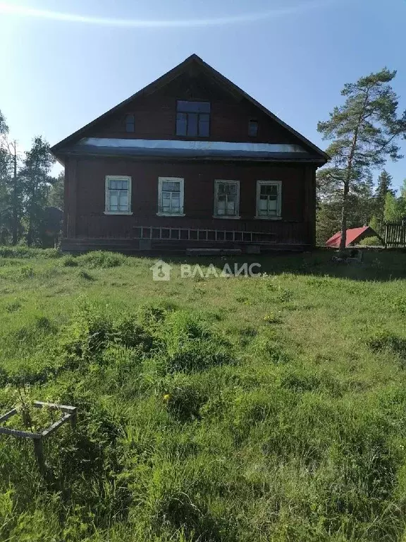 Дом в Ленинградская область, Лужский район, Толмачево городской ... - Фото 0