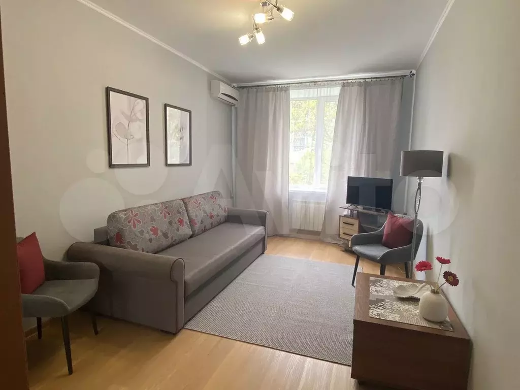 2-к. квартира, 55 м, 3/4 эт. - Фото 0