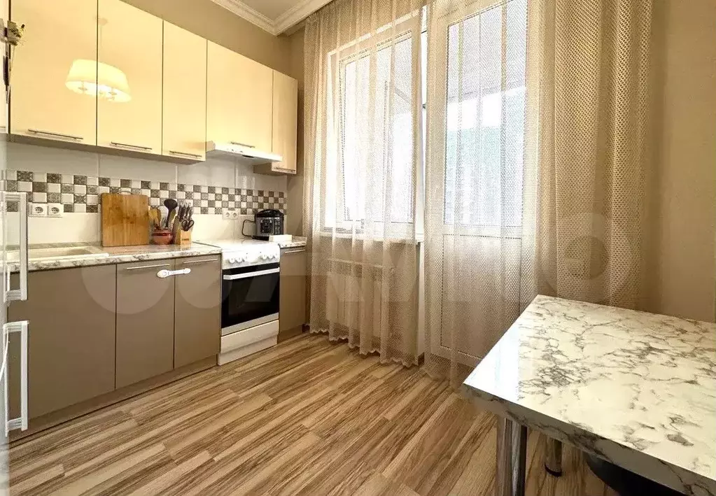 1-к. квартира, 37 м, 4/6 эт. - Фото 0