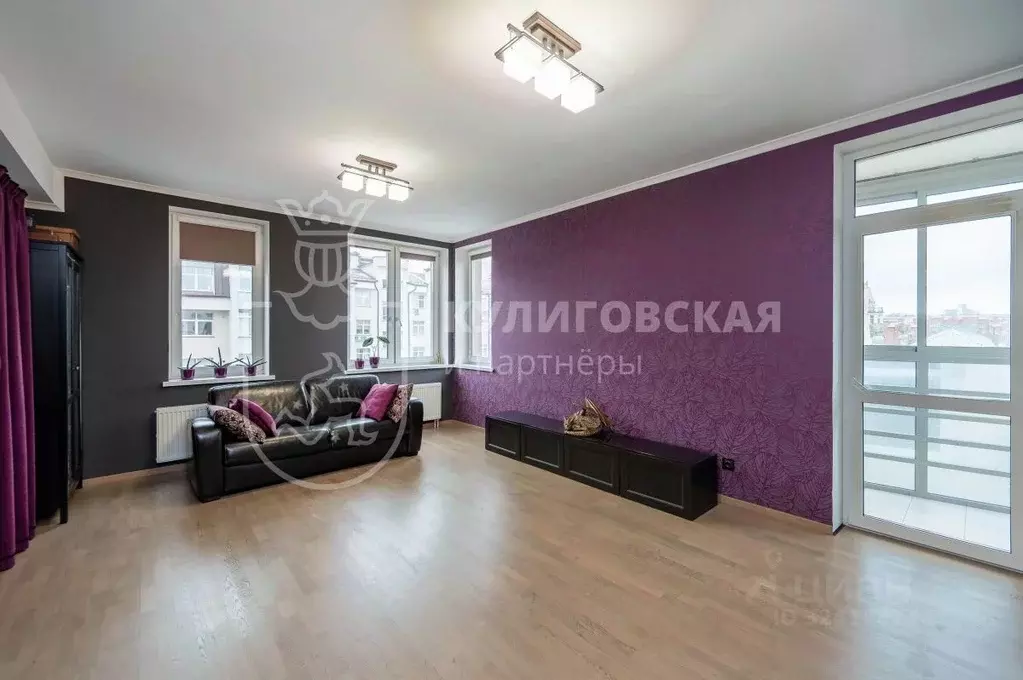 3-к кв. Свердловская область, Екатеринбург ул. Красноармейская, 43 ... - Фото 1