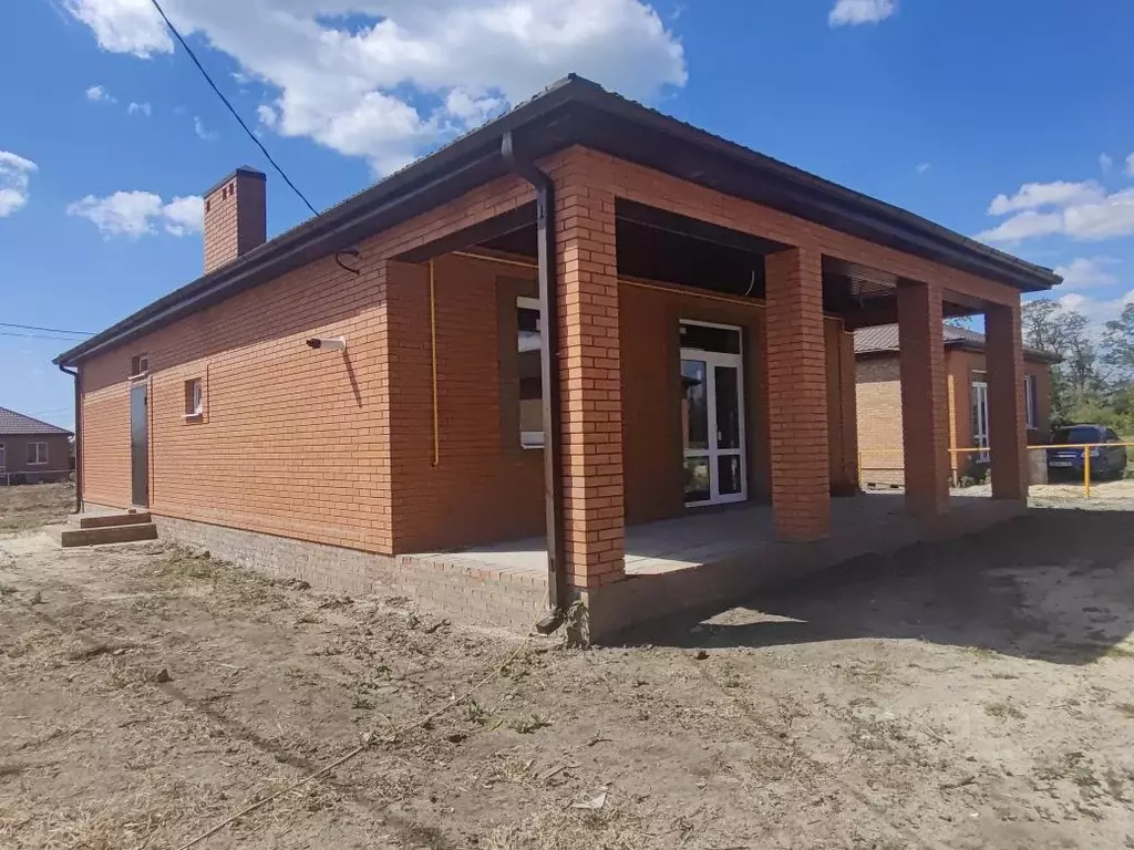 Дом в Ростовская область, Неклиновский район, с. Новобессергеневка ул. ... - Фото 0