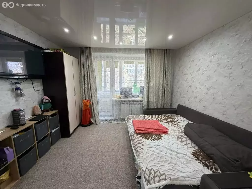 1-комнатная квартира: Пласт, улица Титова, 3 (32 м) - Фото 1