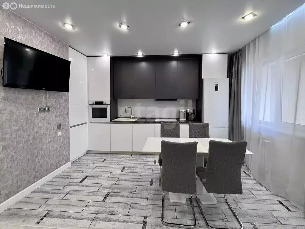 3-комнатная квартира: Иркутск, улица Пискунова, 131/2 (76.4 м) - Фото 2