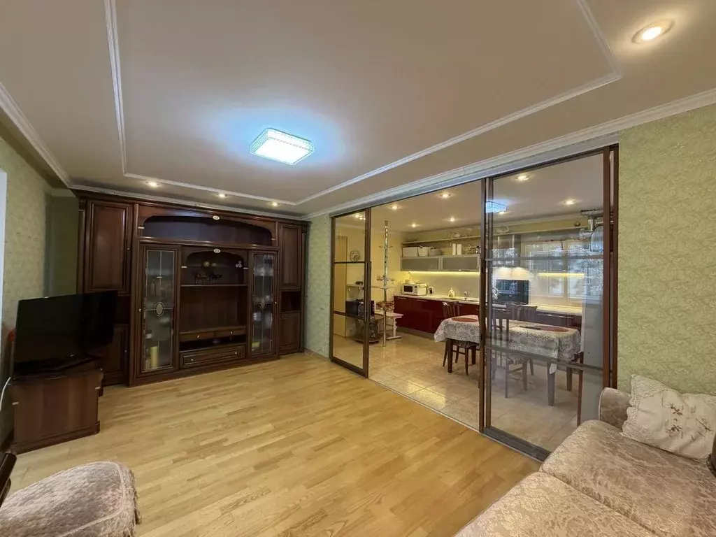 2-к кв. Пензенская область, Заречный ул. Ю.П. Любовина, 7 (70.0 м) - Фото 1