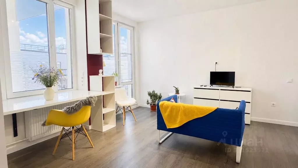 Студия Санкт-Петербург бул. Александра Грина, 1 (36.3 м) - Фото 1