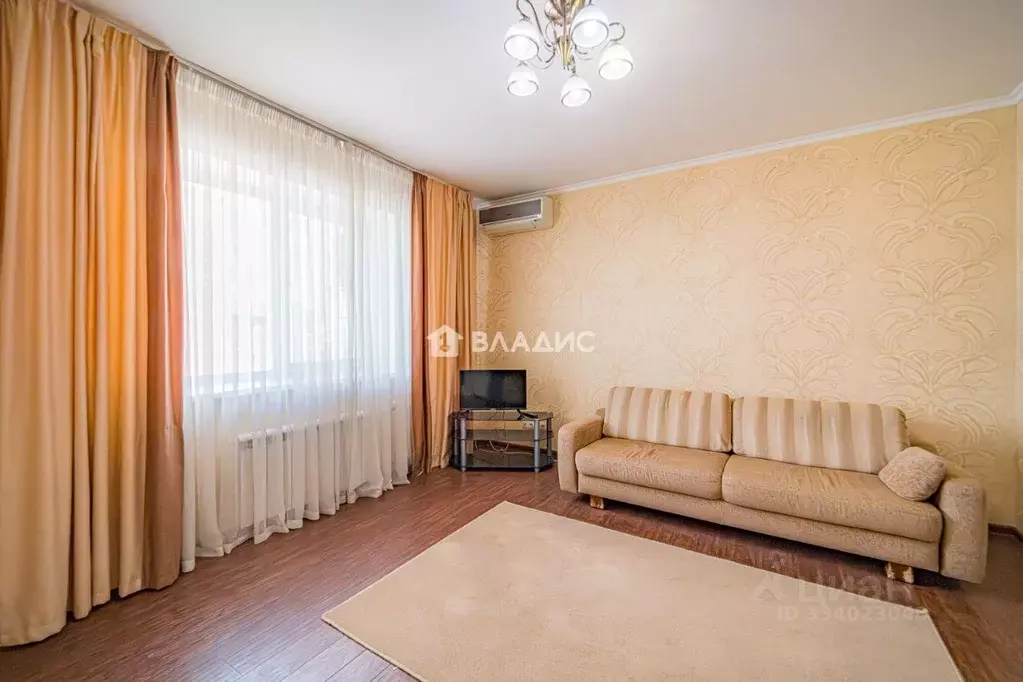 3-к кв. Пермский край, Пермь ул. 1-я Красноармейская, 3 (77.4 м) - Фото 1
