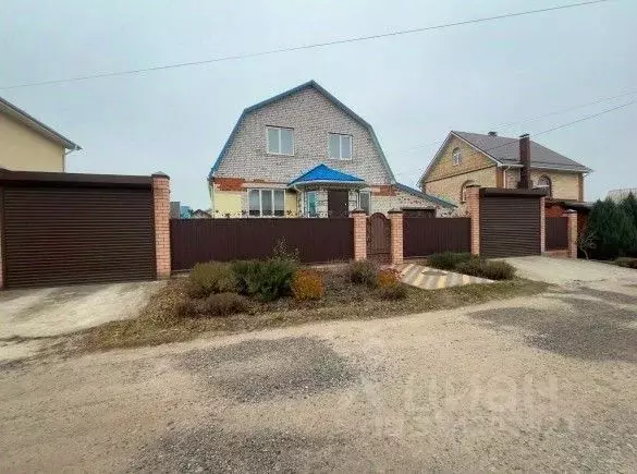 Дом в Воронежская область, Семилуки Тенистый пер., 8 (210 м) - Фото 0