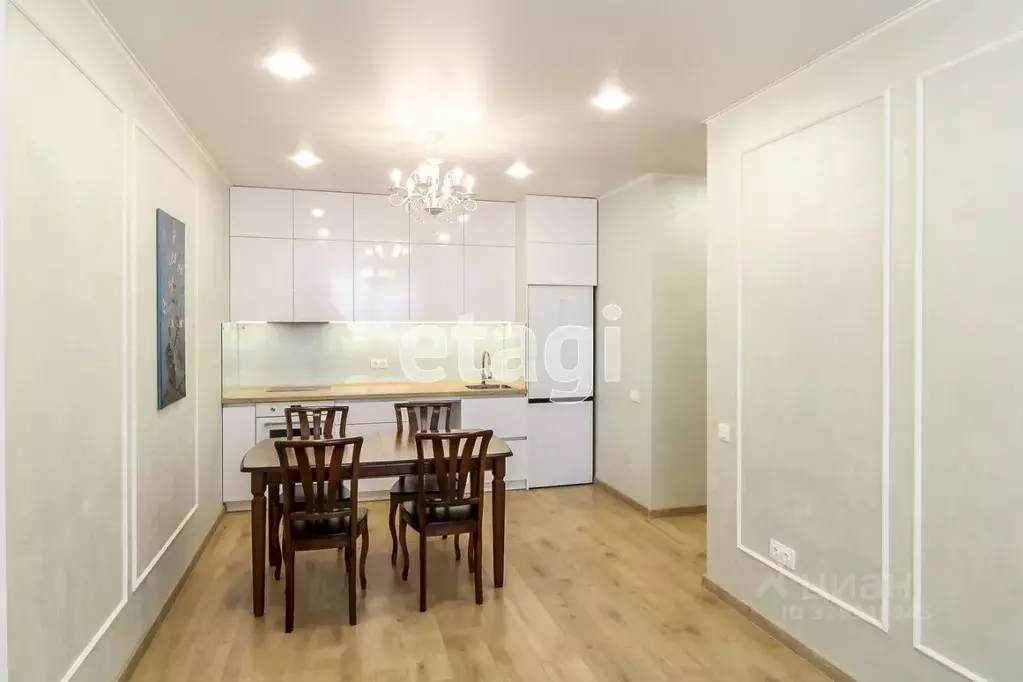 2-к кв. Тюменская область, Тюмень ул. Газовиков, 73 (64.0 м) - Фото 1