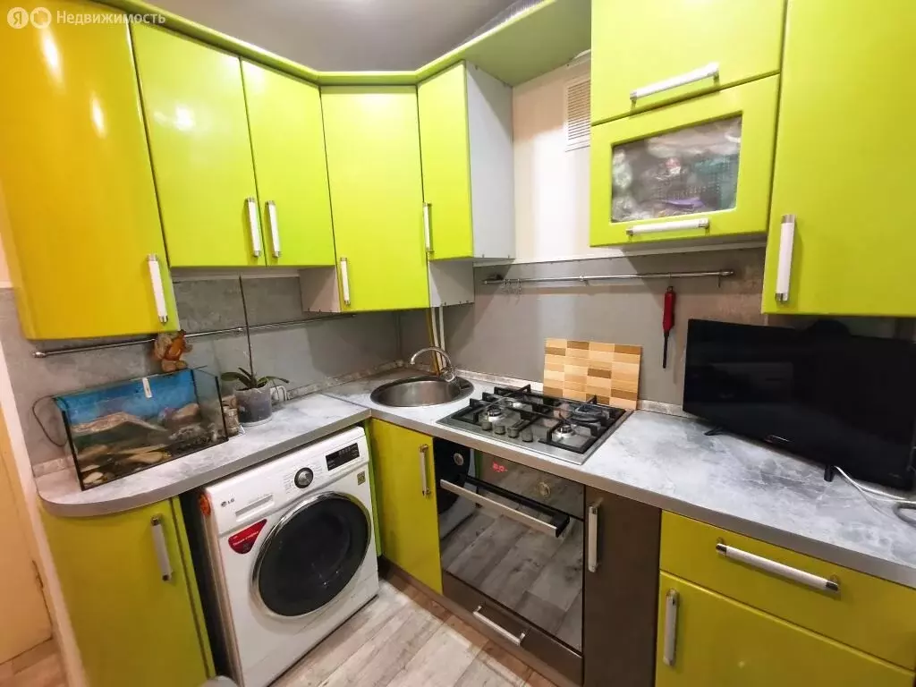 2-комнатная квартира: Донской, микрорайон Новоугольный, Индустриальная ... - Фото 1