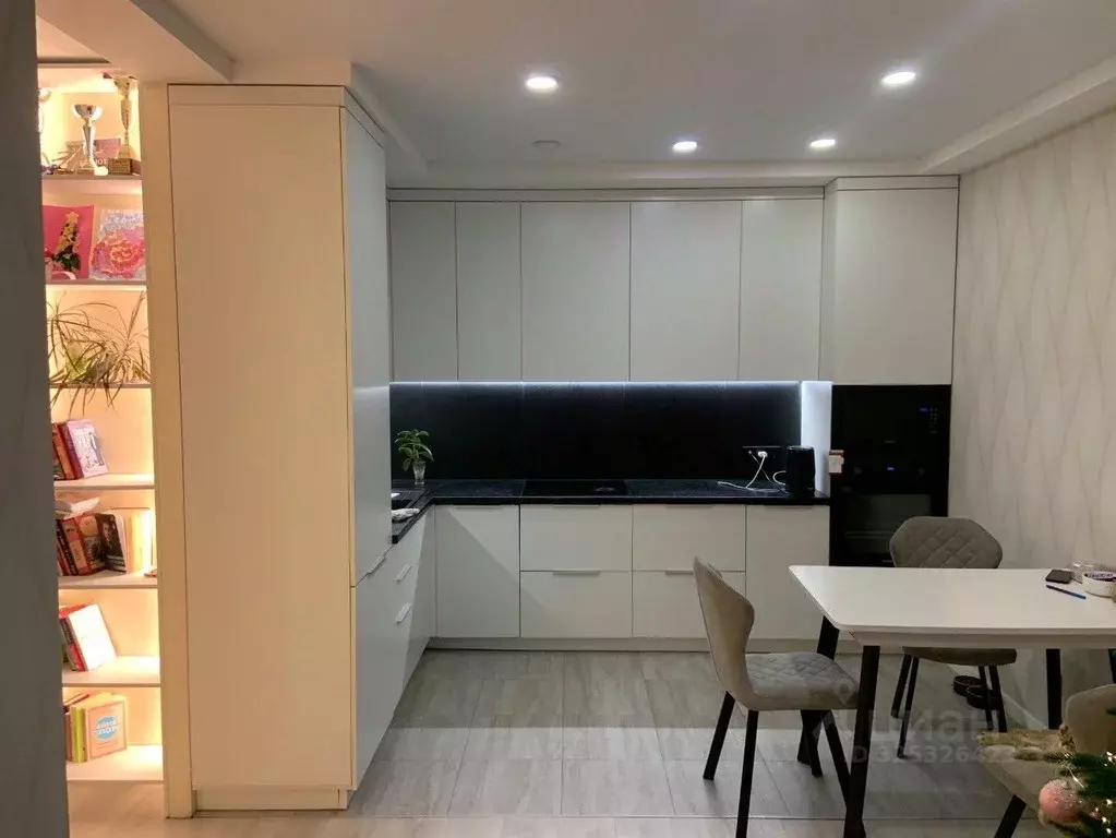 3-к кв. Волгоградская область, Волгоград бул. 30-летия Победы, 11А ... - Фото 2