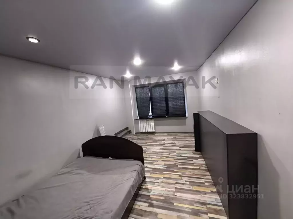 2-к кв. Адыгея, Майкоп ул. Шовгенова, 8 (38.9 м) - Фото 1