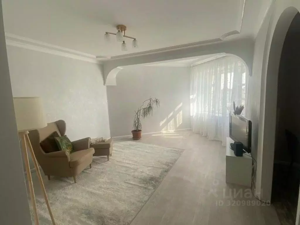 3-к кв. Омская область, Омск ул. Перелета, 8/1 (73.4 м) - Фото 0