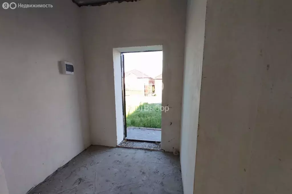 Дом в Ростов-на-Дону, Зрелищная улица (80 м) - Фото 1