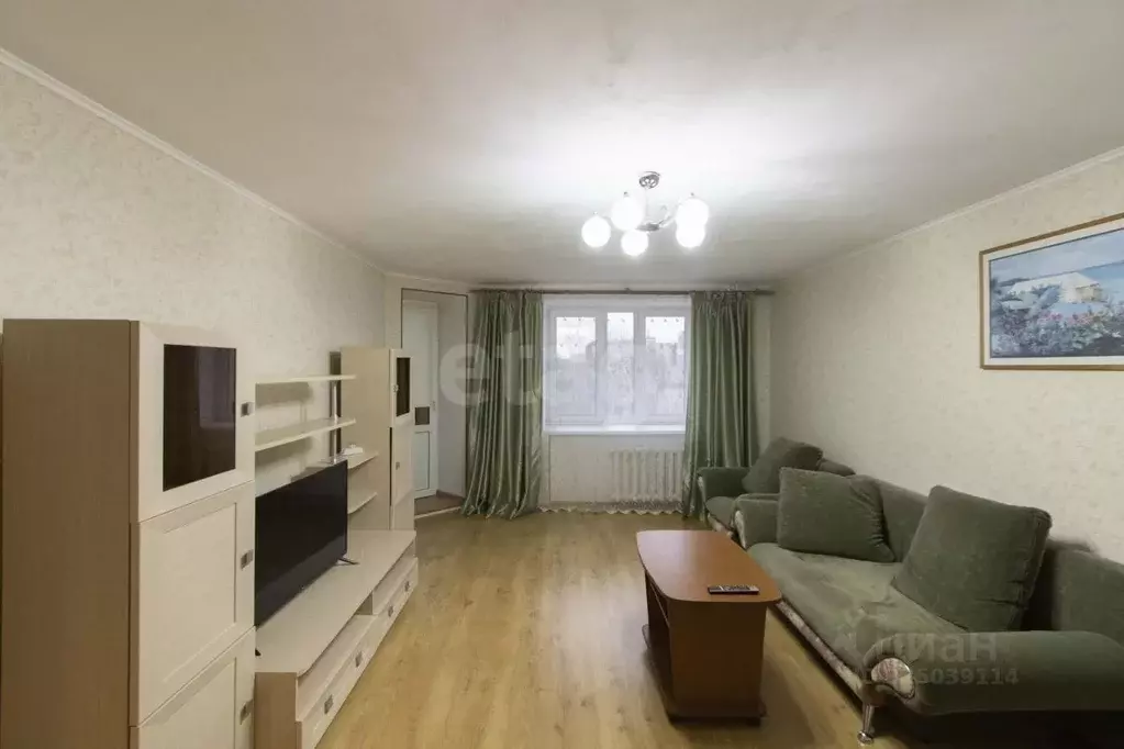 1-к кв. Тюменская область, Тюмень ул. Энергетиков, 16 (55.0 м) - Фото 1