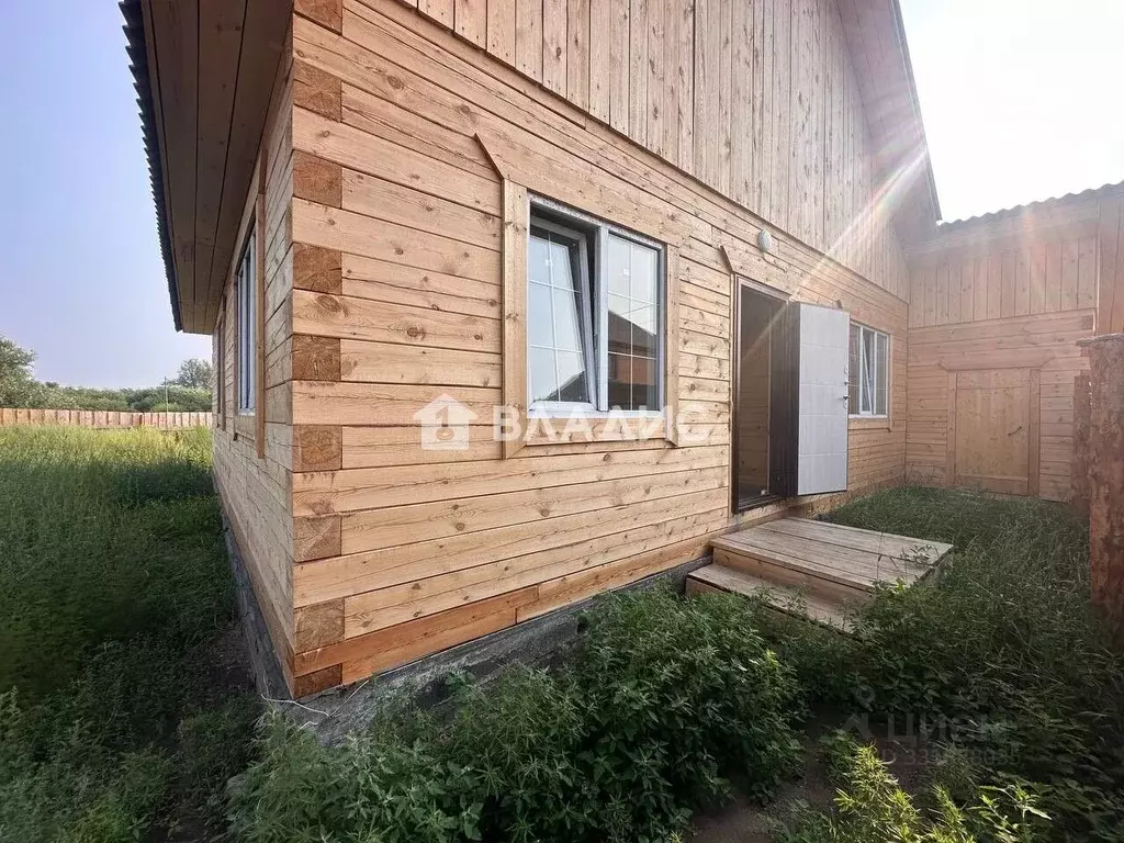 Дом в Бурятия, Улан-Удэ ул. Минина (220 м) - Фото 1