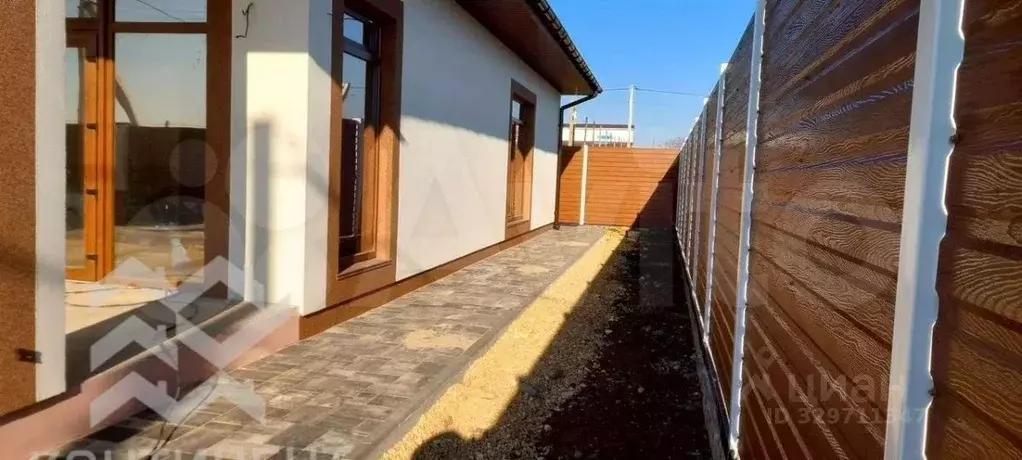 Дом в Крым, Евпатория Исмаил-Бей мкр, ул. Акъяр (142 м) - Фото 1