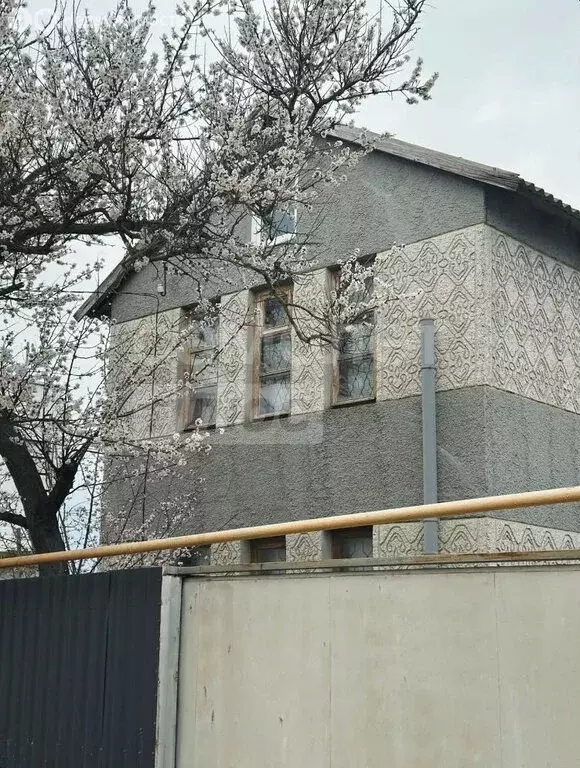 Дом в Сакский район, село Суворовское (126 м) - Фото 1