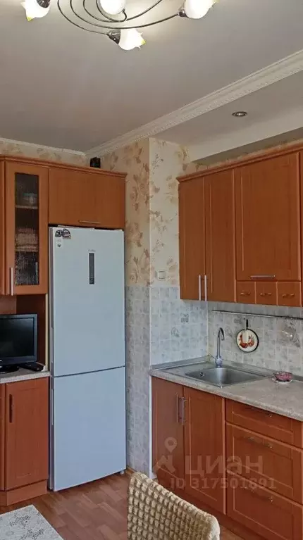 2-к кв. Омская область, Омск просп. Комарова, 3 (52.5 м) - Фото 0