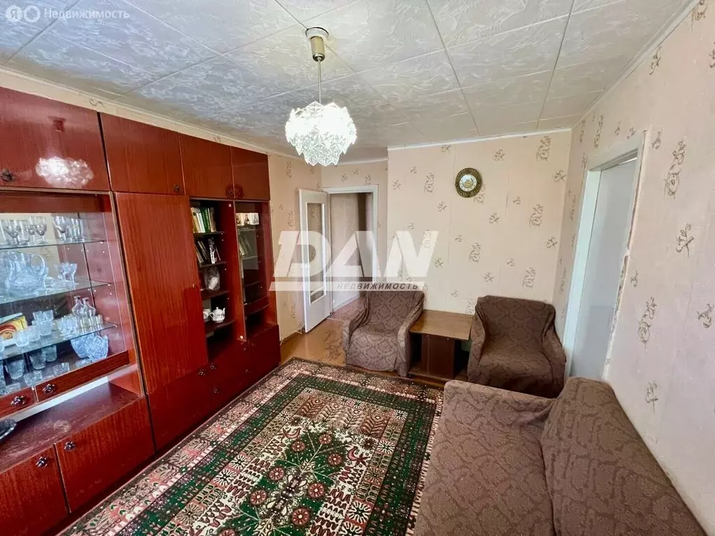 3-комнатная квартира: Челябинск, улица Суркова, 14 (51 м) - Фото 1