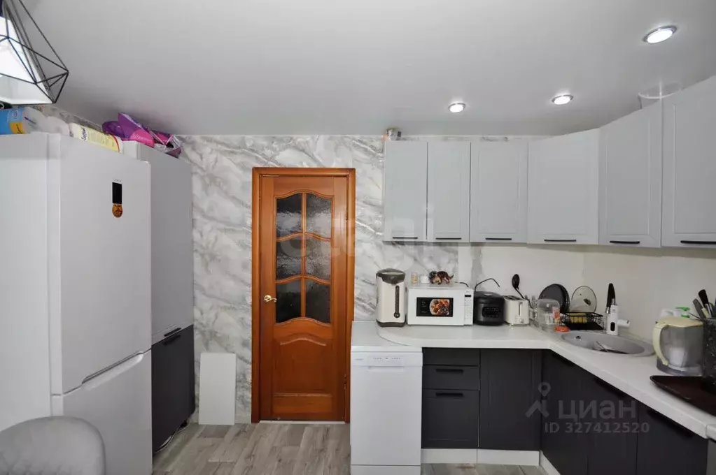 3-к кв. Сахалинская область, Долинский городской округ, с. Сокол ул. ... - Фото 1