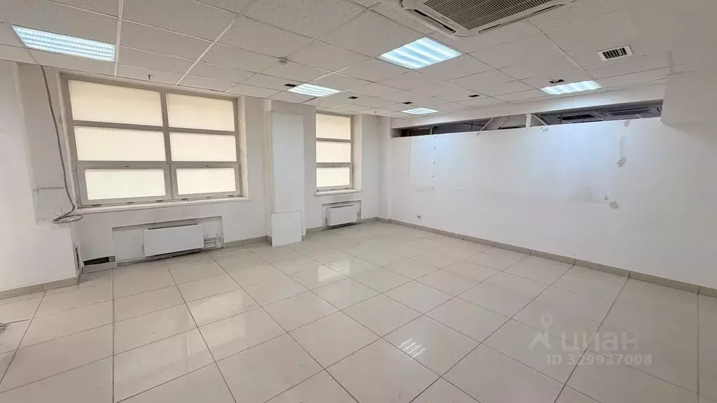 Помещение свободного назначения в Омская область, Омск просп. Мира, ... - Фото 1
