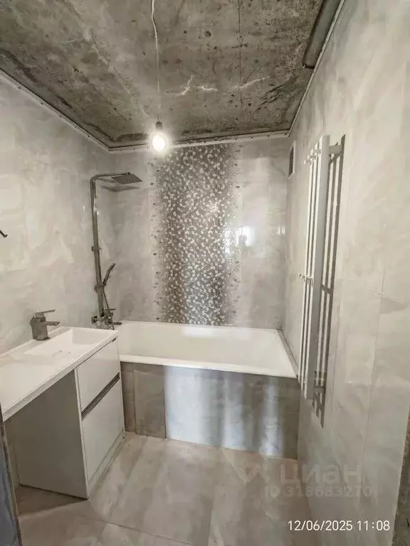 2-к кв. Чувашия, Чебоксары Ярмарочная ул., 17 (64.0 м) - Фото 0