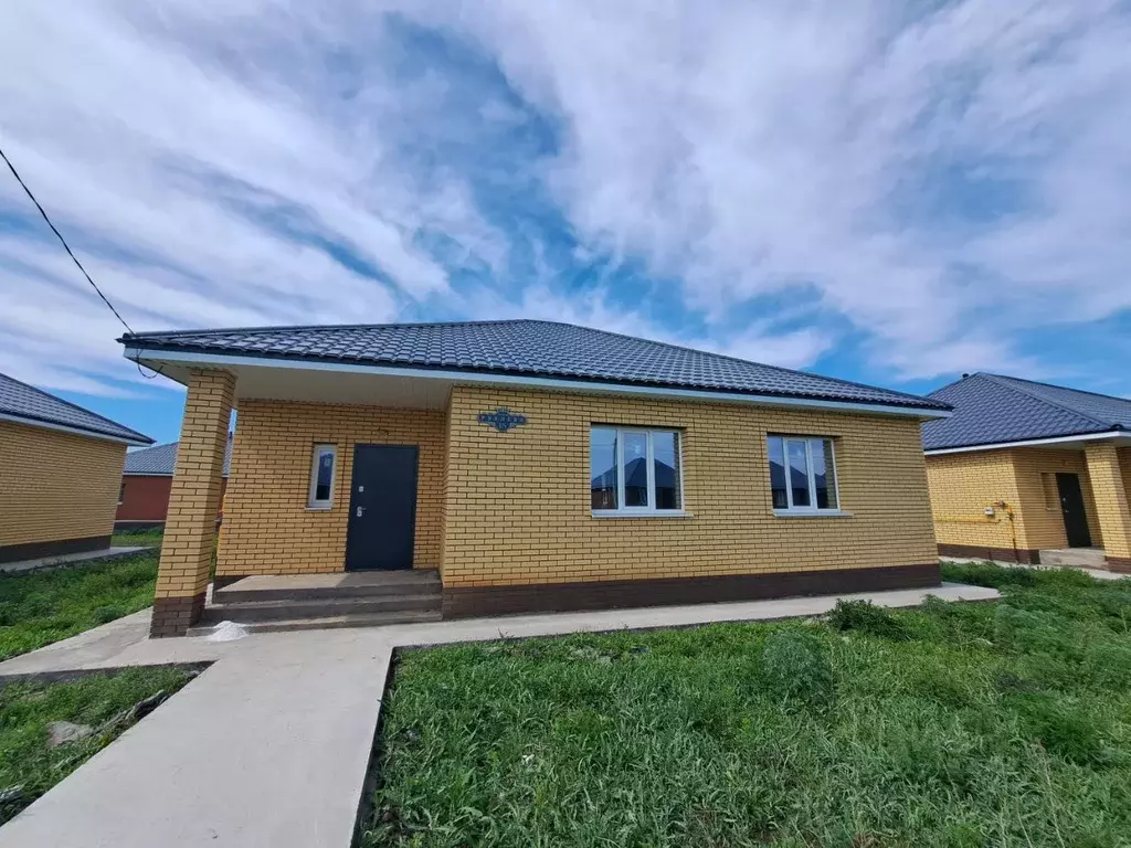 Дом в Оренбургская область, Оренбургский район, с. Ивановка ул. ... - Фото 1