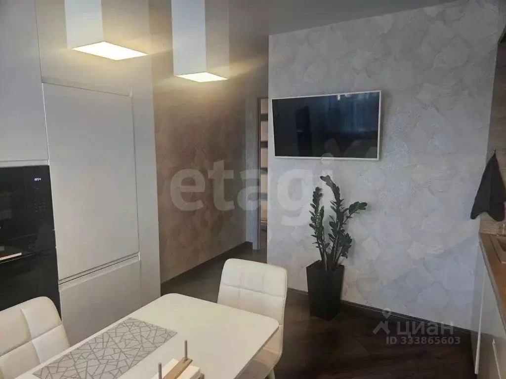 2-к кв. Санкт-Петербург ул. Бадаева, 14к1 (65.2 м) - Фото 1