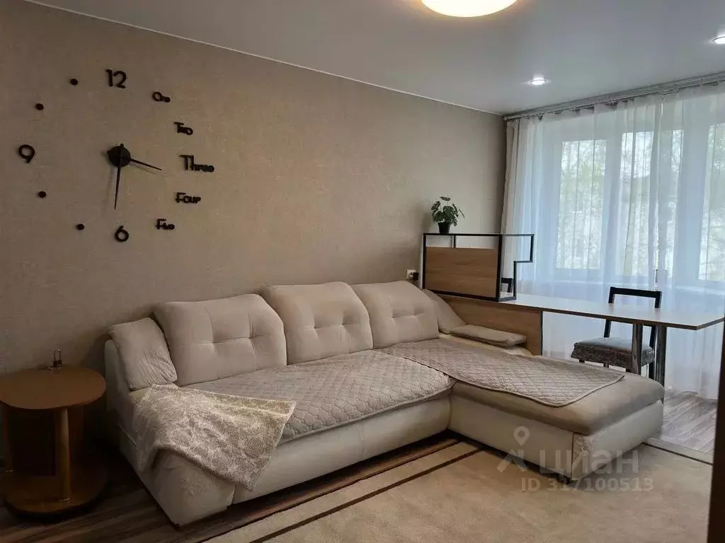 3-к кв. Ленинградская область, Гатчина ул. Гагарина, 16 (56.0 м) - Фото 0