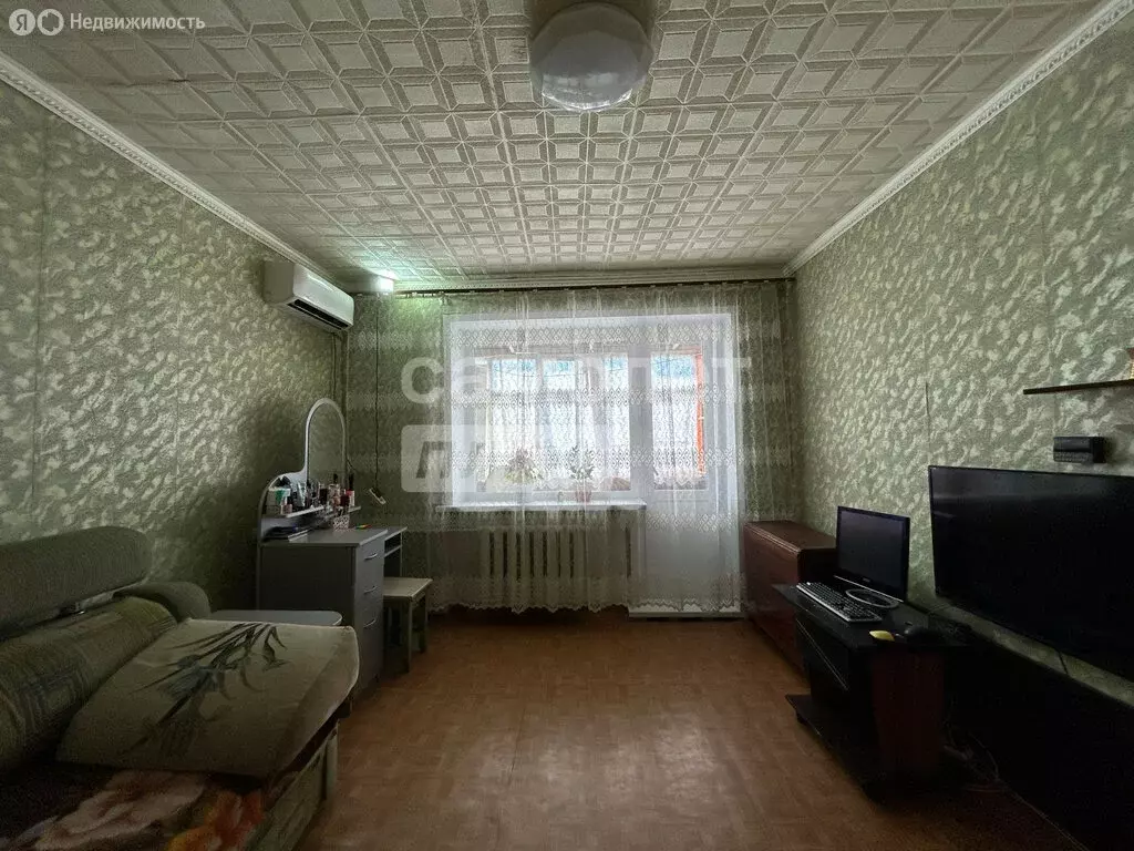 2-комнатная квартира: Димитровград, улица М. Тореза, 8 (50 м) - Фото 1