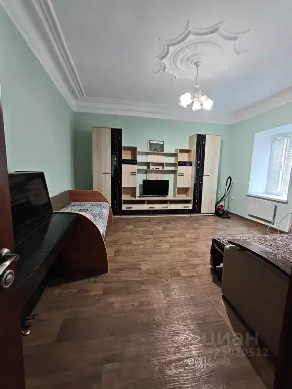 2-к кв. Крым, Феодосия ул. Красноармейская, 3 (40.0 м) - Фото 1