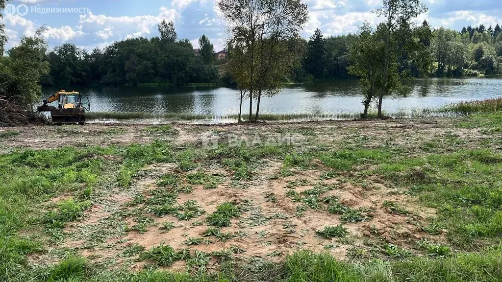 Участок в Московская область, городской округ Клин, коттеджный посёлок ... - Фото 0