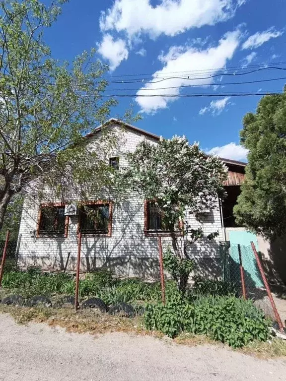 Коттедж в Волгоградская область, Волгоград Мариновская ул., 8 (181 м) - Фото 1