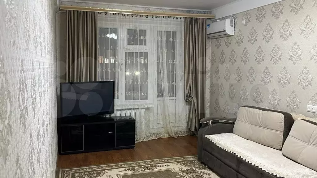 2-к. квартира, 55 м, 5/5 эт. - Фото 1